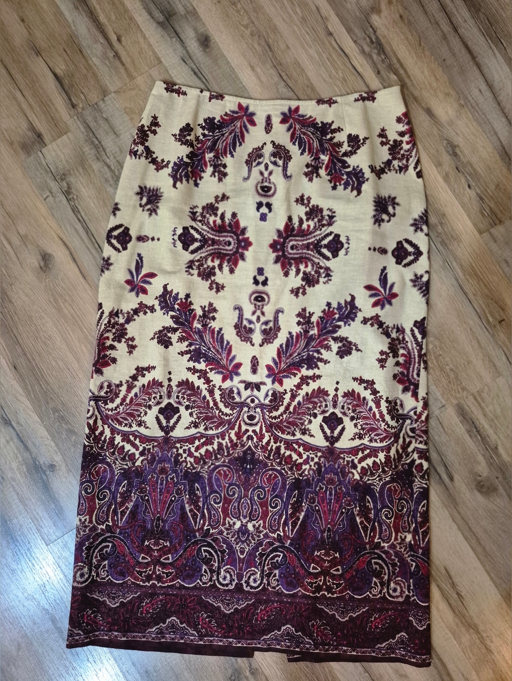Norton McNaughton-Beige/Burgundy & Purple Paisley Pencil Skirt
